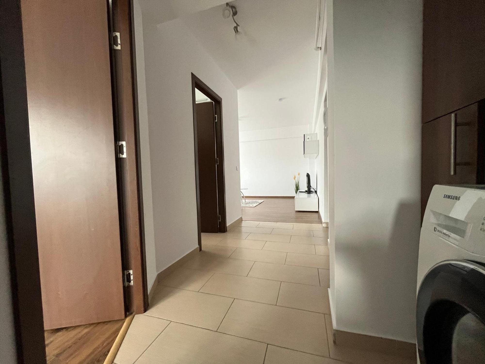 Green Apartaments Zarnesti Exterior foto